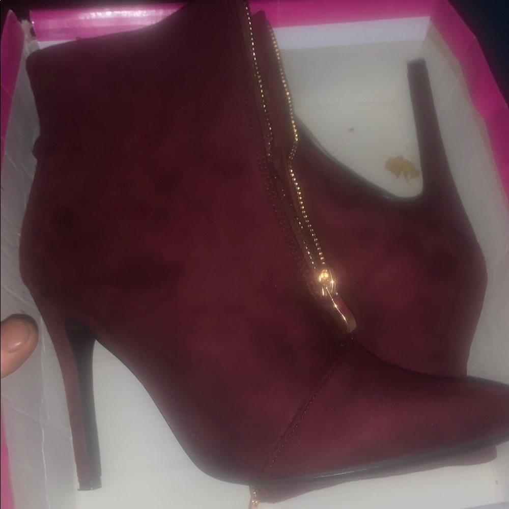 Elegant Burgundy Ankle Boots